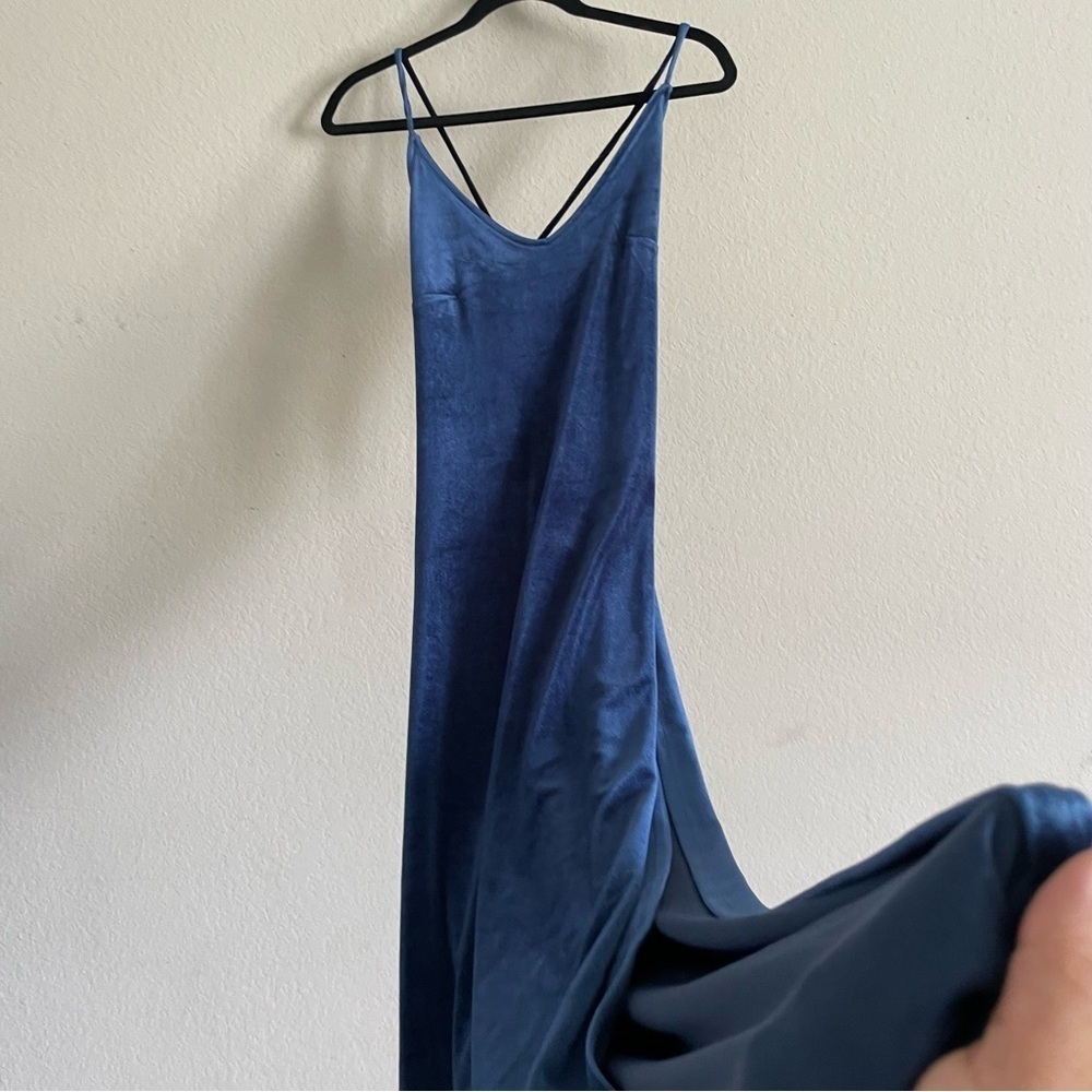 Forever 21 woman’s Elegant velvet dress size S formal side slit crisscross sexy
